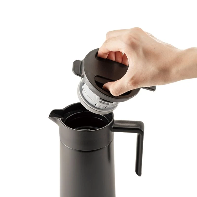 Hario Double Walled Ceramic Coated Metal Server - Black / 800ml - Image 2